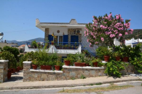 Traditional summer house in Marmari